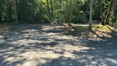 Open-Full Hookup BACK-IN 50/30/20 Amp RV Site — image 2 of 3