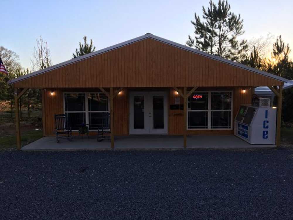 Wills Creek RV Park, Fort Payne, Alabama - Main Photo
