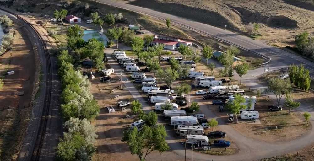 Fountain of Youth RV Park, Thermopolis, Wyoming - Photo 2