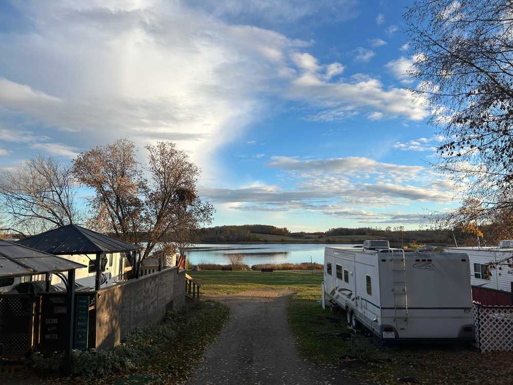 Mink Lake RV Park & Campground, Parkland County, Alberta - Photo 3