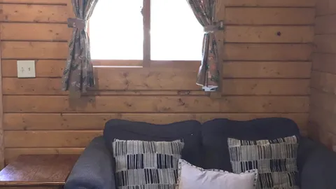 Angler’s Retreat Cabin w/Kitchenette — image 2 of 5