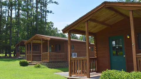 Comfort Cabin — image 2 of 16