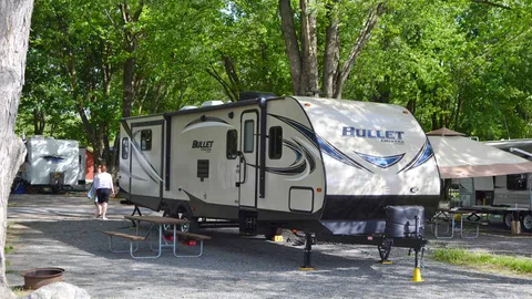 Premium Pull-Thru RV Site — image 2 of 5