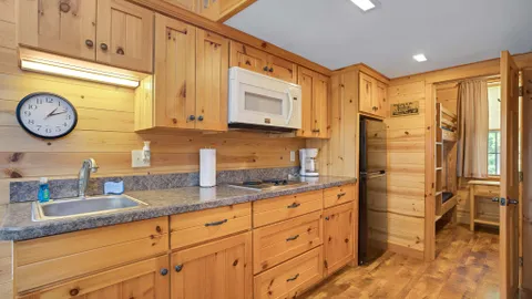 Heathwood — image 2 of 12