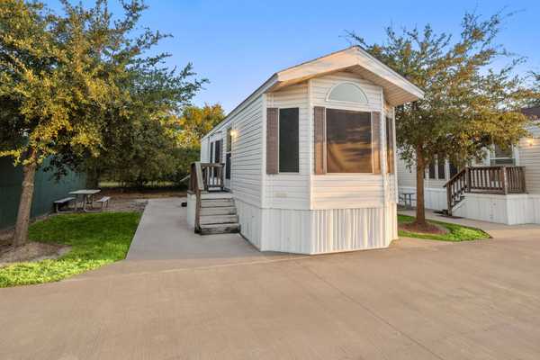 1 Bedroom Park Model | Fallbrook RV Resort | Quality RV Resorts