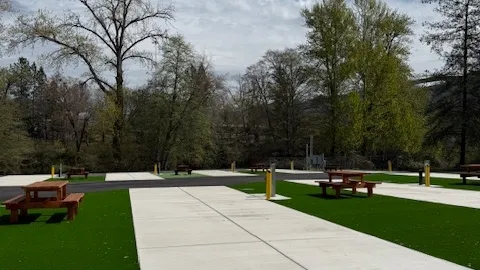 Premium Pull-Through Site — image 4 of 4
