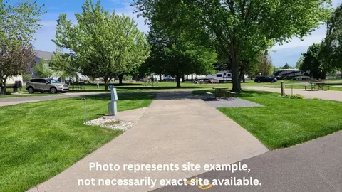 100's Area - Super Site - Pull Thru — image 1 of 3