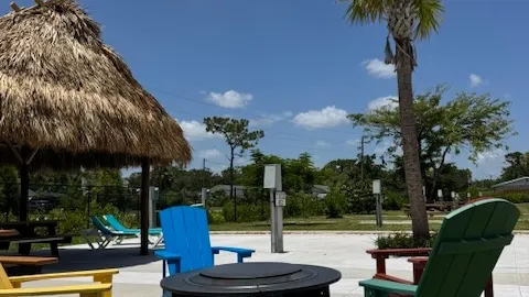 Tiki Lot — image 2 of 3