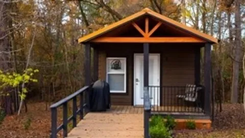 Outlaw Cabin — image 1 of 1