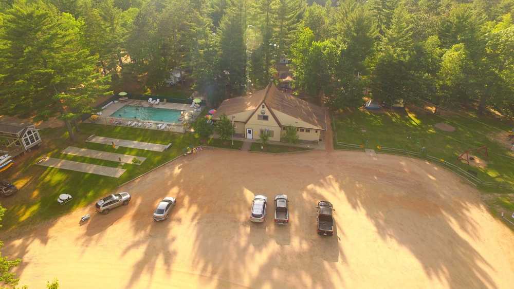Chain O' Lakes Camping Resort - Photo 3