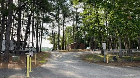 Standard RV Pull-Through Site — image 2 of 8
