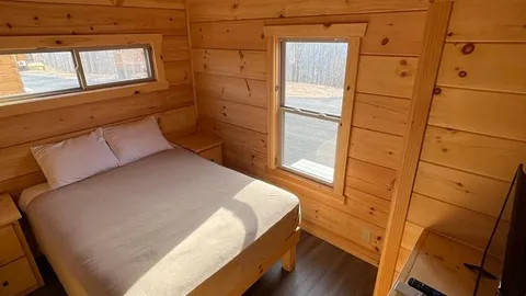Lookout Loft Cabin — image 2 of 12