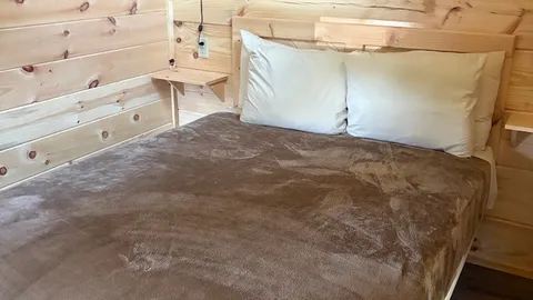 Cindy Bear™-Villa Cabin — image 2 of 8