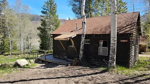 Cabin 9 (Sleeps 6) — image 1 of 12