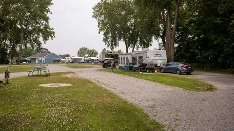 Full Hookup 30amp RV Site — image 5 of 5
