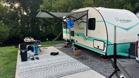 30 Amp Creekside Full Hook Up Site — image 2 of 2
