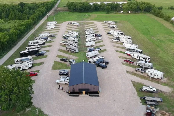 Flip's RV Park – photo 1