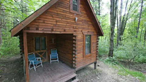 Bear Cabin — image 1 of 2