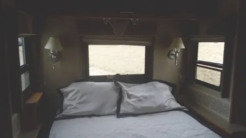 Cabin on Wheels — image 1 of 2