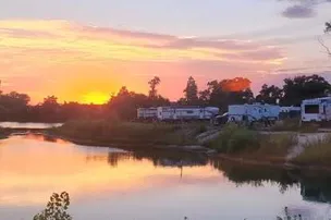 Merritt's Beach RV Park – photo 4