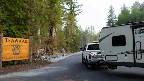 Deluxe Pull Through RV Site — image 2 of 12