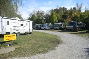 Court Square RV Park – photo 2