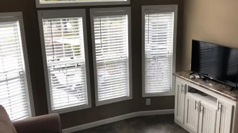 1 Bedroom Cottage with Loft — image 2 of 7