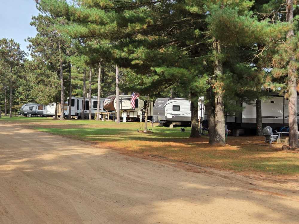 Paradise Pines Resort, Osseo, Wisconsin - Photo 3