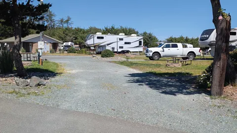 Deluxe Pull Through RV Site — image 5 of 5
