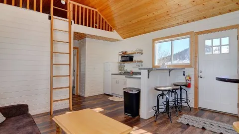 Resort Cabin — image 1 of 2