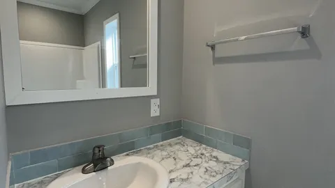 Diamond 2 Bedroom — image 2 of 10