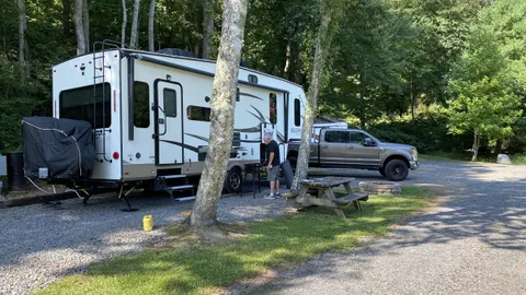 30/50 AMP Pull-Through RV Sites with Sewer — image 2 of 7