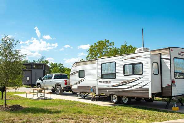 Red Carpet Pull-Thru RV