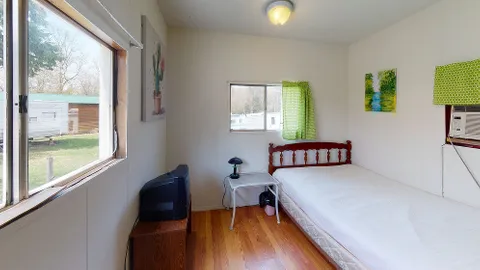 Rental RV2 — image 2 of 6