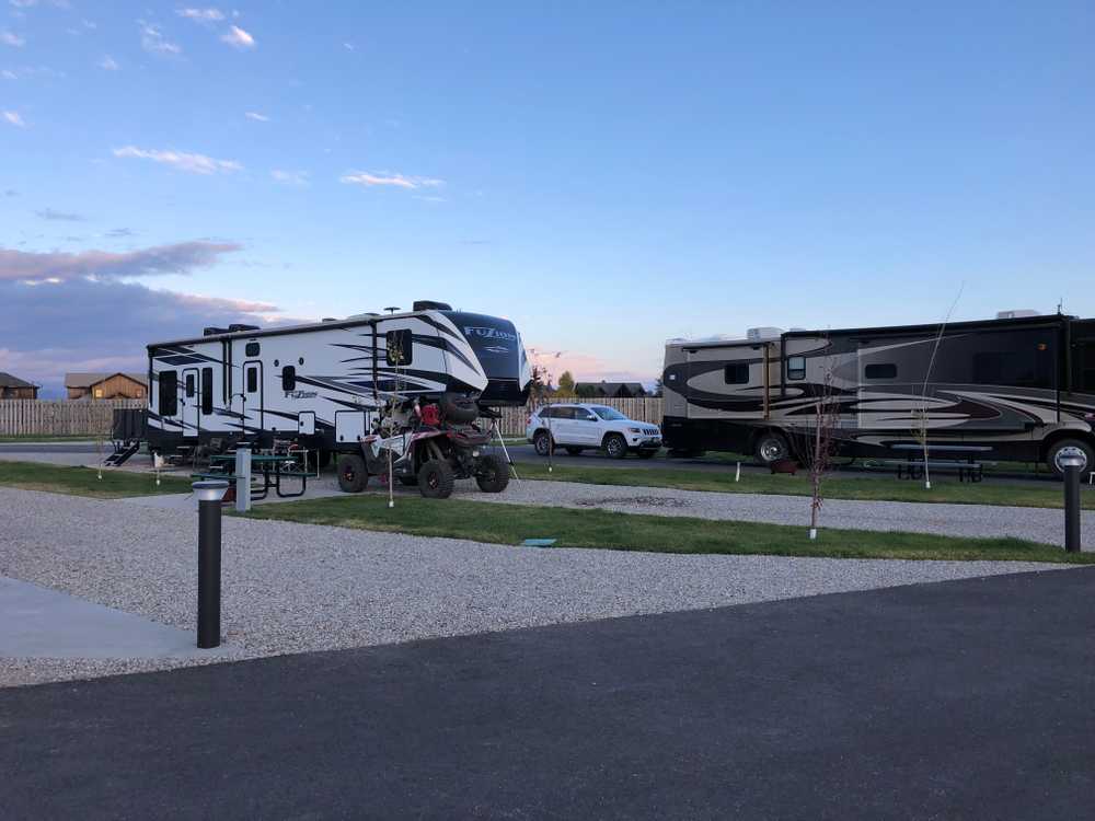 Yellowstone Trail RV Park, Pinedale, Wyoming - Photo 5