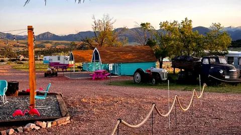 Diamonds Are Forever- Vintage Motorhome — image 27 of 27