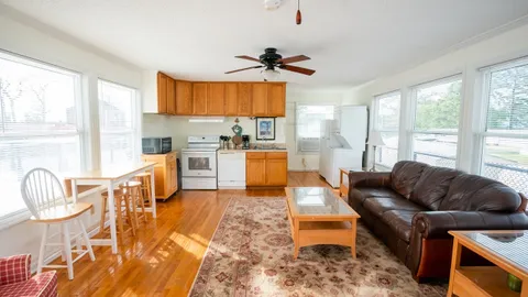 Waterfront Cottage — image 5 of 5