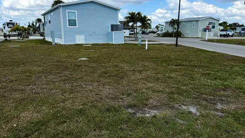 Value Full Hookup RV Site — image 4 of 4