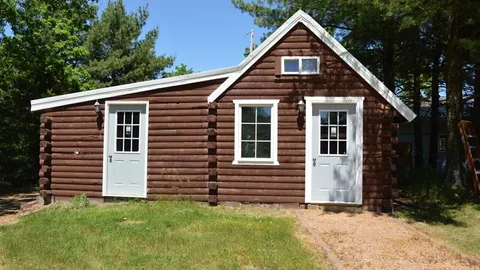 Rustic Cabin — image 1 of 8