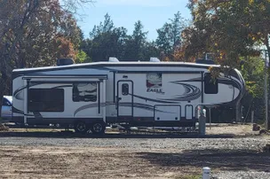 Should Be Fishing Campground – photo 3