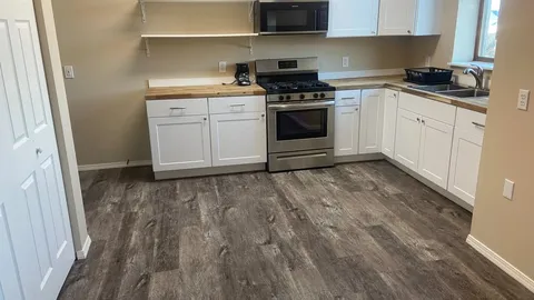 Club House 1 Bedroom — image 2 of 5
