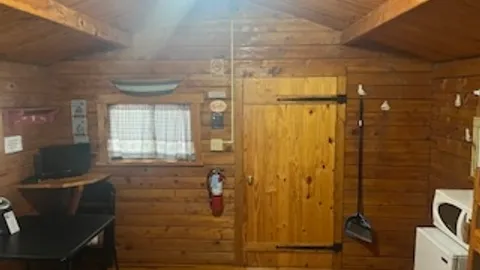 Rustic Cabin — image 2 of 5