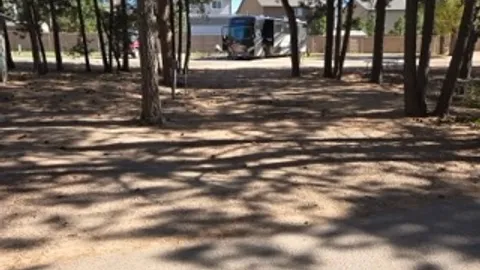 30 amp Full Pull Through — image 2 of 2