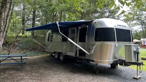 Airstream Rental — image 1 of 6