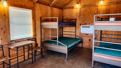 Cabin — image 2 of 6
