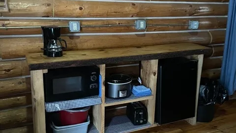 Snowshoe Cabin — image 2 of 4