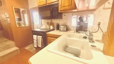 Premier RV Rental Lodging Site 177 Buffalo Gulch — image 11 of 11