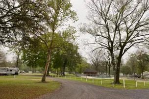 Cajun Heritage RV Park – photo 3