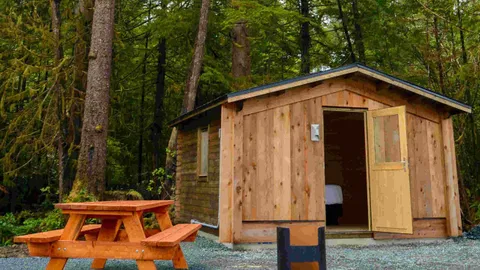 Longhouse Cabin - 2 Full XL Beds — image 1 of 6
