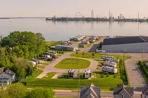 Bayfront Resort at Cross View – photo 2